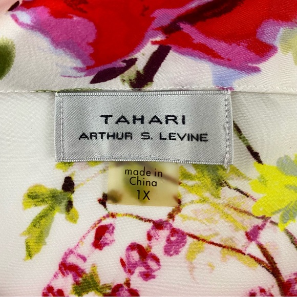 Tahari. Arthur S Levine. Floral, Sleeveless, Faux Tie, Satiny Feel. Spring Top. - Picture 7 of 10